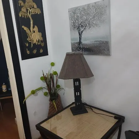 Charming In Lisbon, 40 M², Ideal For A Couple *