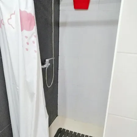 Charming In Lisbon, 40 M², Ideal For A Couple *