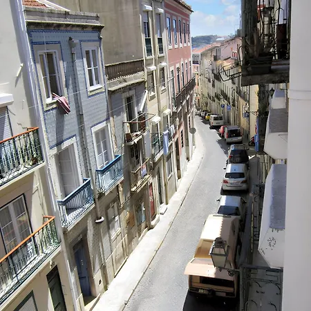Charming In 40 M² Ideal For A Couple Lizbona
