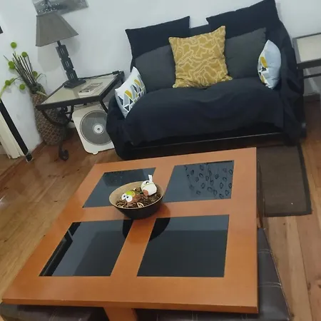 Charming In Lisbon, 40 M², Ideal For A Couple 아파트 *