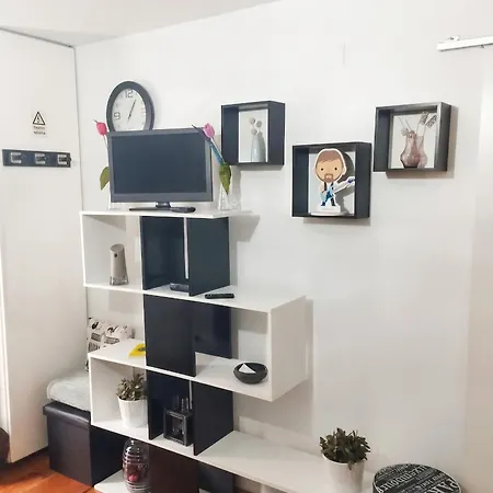 Charming In Lisbon, 40 M², Ideal For A Couple * 리스본
