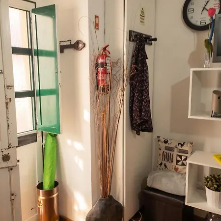 Charming In Lisbon, 40 M², Ideal For A Couple 아파트 *