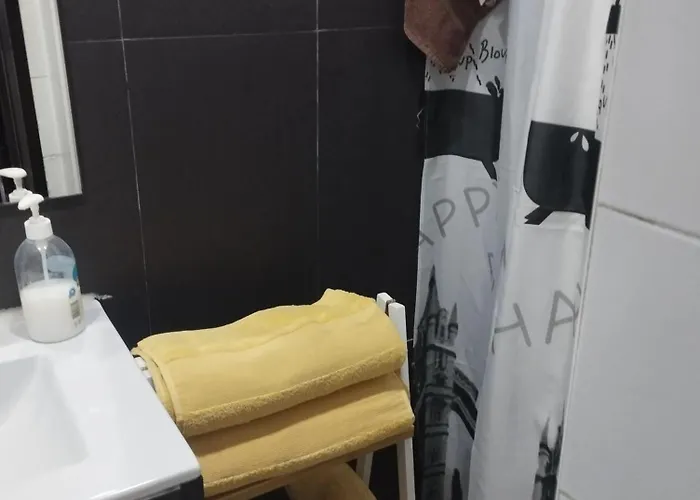 Charming In Lisbon, 40 M², Ideal For A Couple *