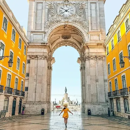 Apartament Charming In Lisbon, 40 M², Ideal For A Couple Lizbona